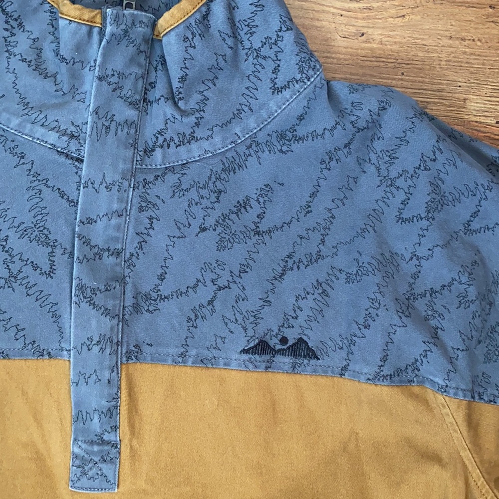 Kavu half zip, pull over jacket. - Picture 2 of 8